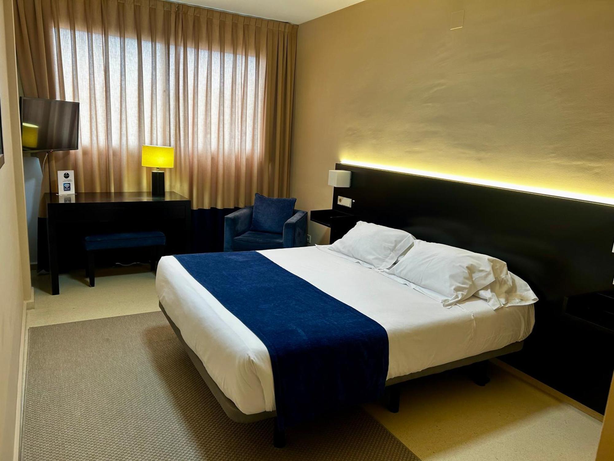 Hotel Ignacio - Palomargroup Chiva Phòng bức ảnh